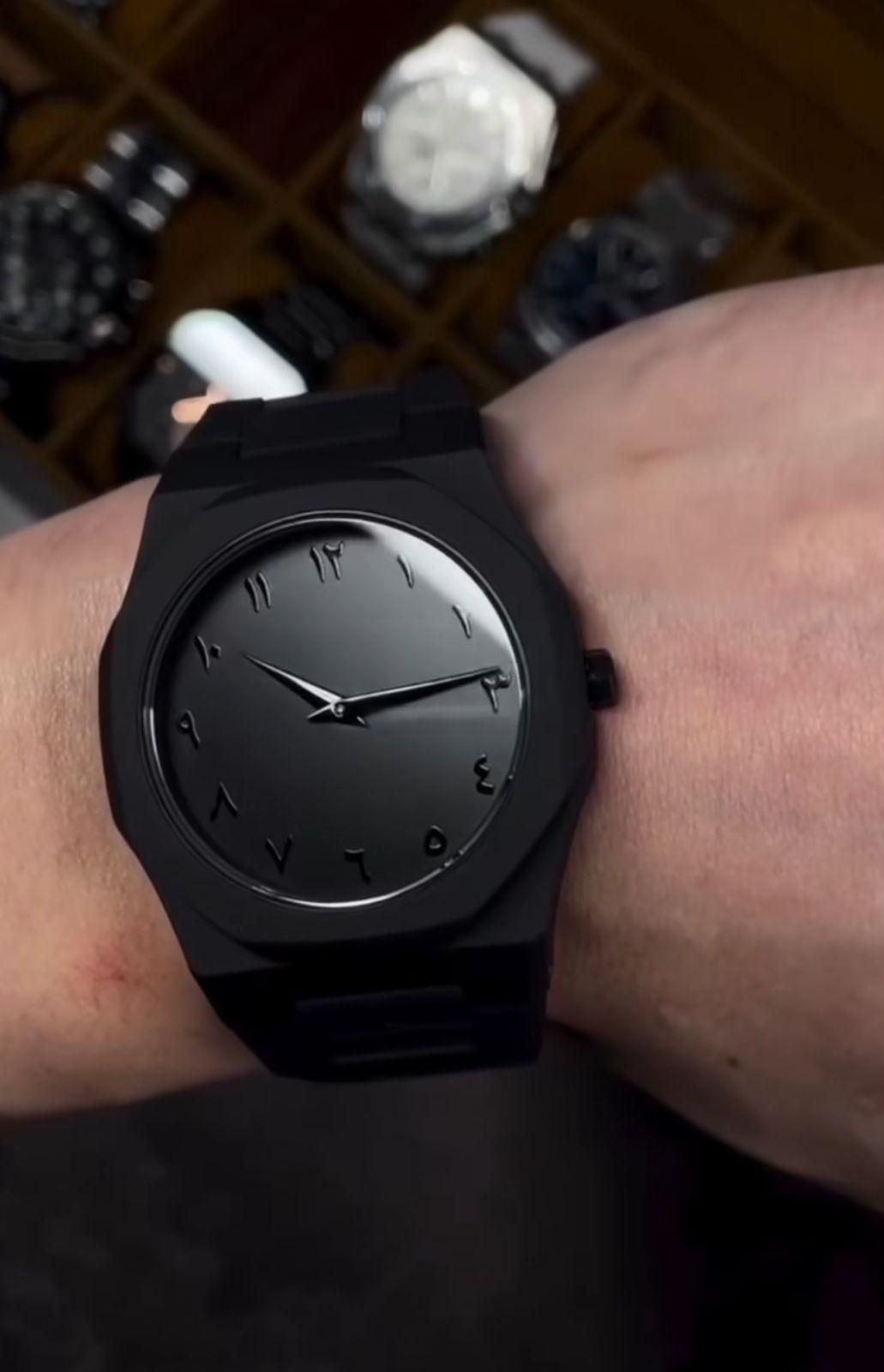 Polycarbonate Analog Watch